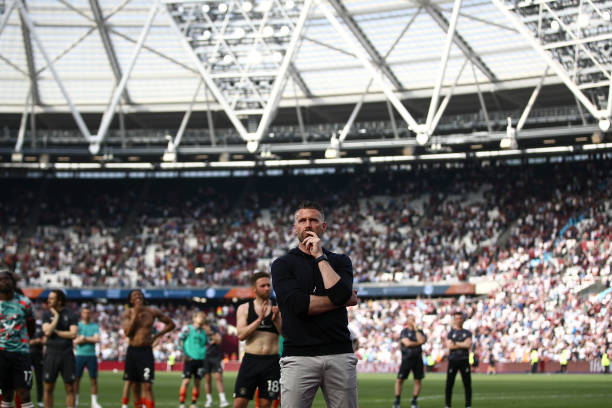 在声明中 在声明中