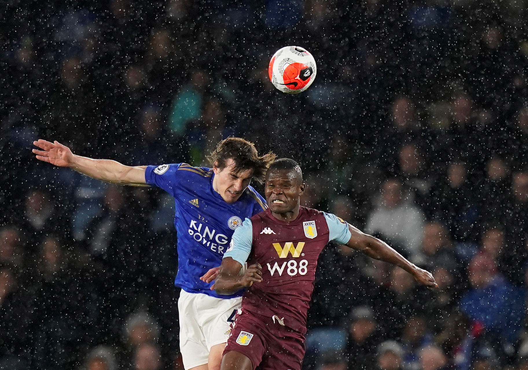 斯在防守上 斯在防守上